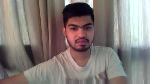 Snapshot of slavesj18 chatting on December 22, 2025, 4:09 am Add me on hangout sjcool1998 online show from December 22, 2025, 4:09 am