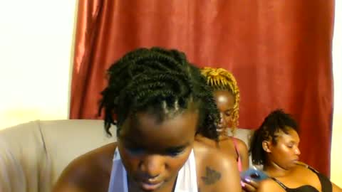 sleek_ass online show from March 2, 2025, 5:47 pm