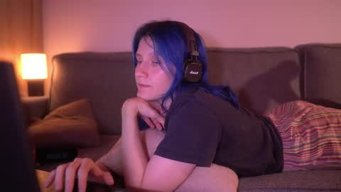 Sonya online show from September 16, 2025, 9:05 pm