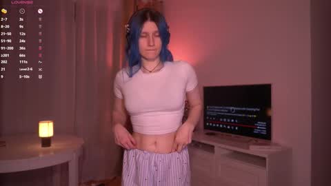 Sonya online show from November 25, 2025, 9:15 pm