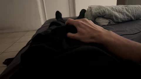 sleepy15cm online show from February 10, 2026, 10:58 pm