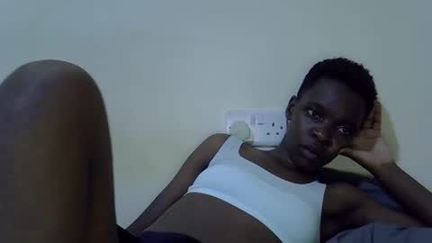 slender_queen online show from April 13, 2026, 6:46 pm