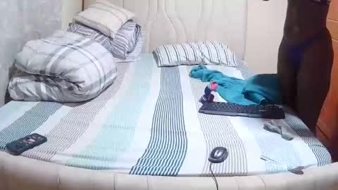 slender_sweetbabe online show from June 4, 2026, 11:27 am