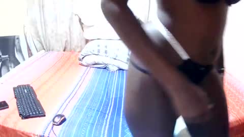 slender_sweetbabe online show from June 13, 2026, 10:46 am