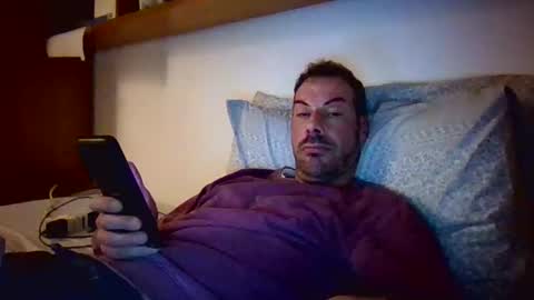 Snapshot of slevin1983 chatting on March 2, 2025, 12:32 pm slevin online show from March 2, 2025, 12:32 pm