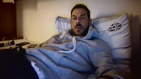 Snapshot of slevin1983 chatting on March 11, 2025, 12:33 am slevin online show from March 11, 2025, 12:33 am