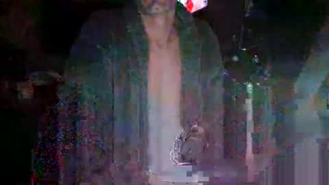 slideitin96 online show from December 21, 2024, 10:06 am