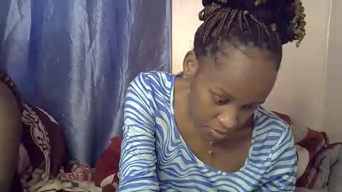 Alicia online show from December 14, 2025, 7:51 pm