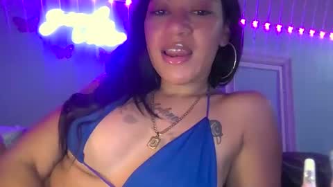 Slim citygurl online show from December 11, 2024, 7:42 am