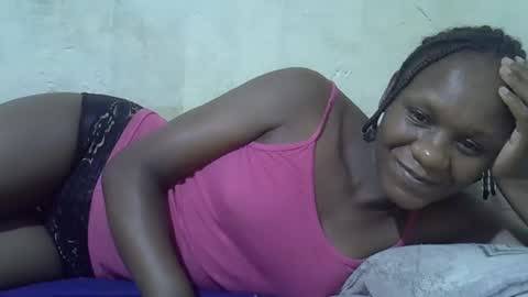 Snapshot of slim_girl3 chatting on February 19, 2025, 6:21 pm slim_girl3 online show from February 19, 2025, 6:21 pm