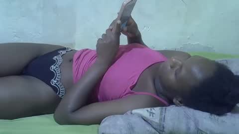 Snapshot of slim_girl3 chatting on February 28, 2025, 9:25 am slim_girl3 online show from February 28, 2025, 9:25 am