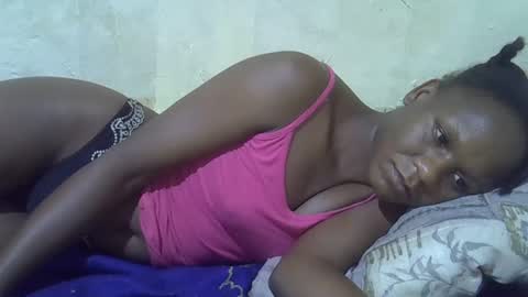 Snapshot of slim_girl3 chatting on February 28, 2025, 5:26 pm slim_girl3 online show from February 28, 2025, 5:26 pm