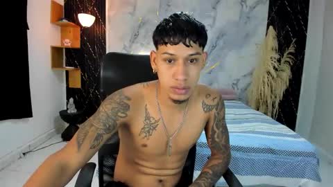 slim_master12 online show from April 24, 2026, 11:40 pm
