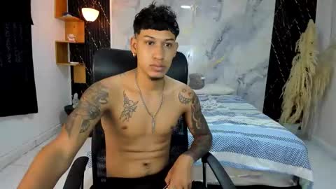 slim_master12 online show from April 25, 2026, 7:00 pm