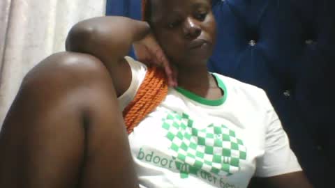 Snapshot of slim_petite_ebony chatting on June 17, 2026, 1:30 am slim_petite_ebony online show from June 17, 2026, 1:30 am