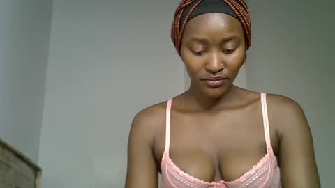 slim_queen254 online show from July 17, 2026, 1:01 am