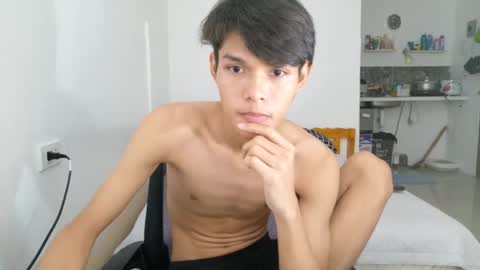 Snapshot of slim_sensation chatting on May 25, 2026, 2:01 pm slim_sensation online show from May 25, 2026, 2:01 pm
