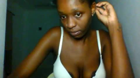 slimandthick1 online show from April 27, 2026, 8:07 pm