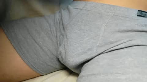Snapshot of slimhungyvng chatting on June 30, 2026, 5:25 pm slimhungyvng online show from June 30, 2026, 5:25 pm