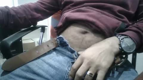 Snapshot of slimjimorange9 chatting on November 15, 2025, 1:25 am slimjimorange9 online show from November 15, 2025, 1:25 am