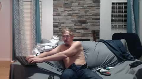 Snapshot of slimjp chatting on October 22, 2025, 1:39 am slimjp online show from October 22, 2025, 1:39 am