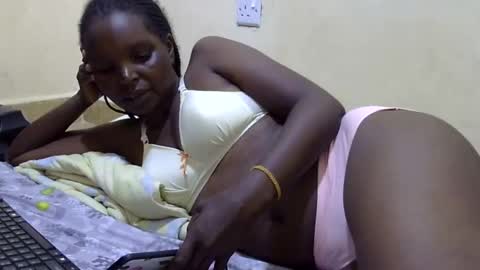 slimmygal online show from January 21, 2025, 10:41 am