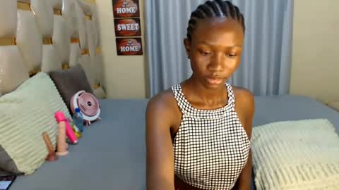 Snapshot of slimqueenbae chatting on July 20, 2026, 5:55 am slimqueenbae online show from July 20, 2026, 5:55 am