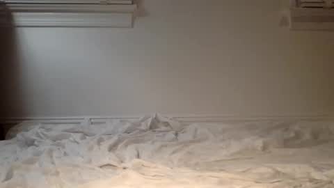 Snapshot of slimsmoothsubboy chatting on January 25, 2025, 12:48 am slimsmoothsubboy online show from January 25, 2025, 12:48 am