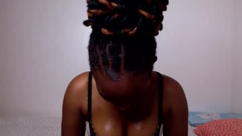 slimy_baiby online show from December 3, 2025, 6:21 am