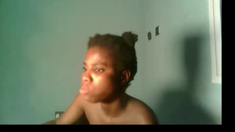 Snapshot of slimzyxdoll chatting on September 22, 2025, 4:20 pm slimzyxdoll online show from September 22, 2025, 4:20 pm