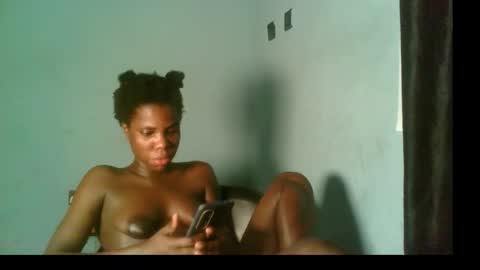 Snapshot of slimzyxdoll chatting on September 24, 2025, 5:27 pm slimzyxdoll online show from September 24, 2025, 5:27 pm