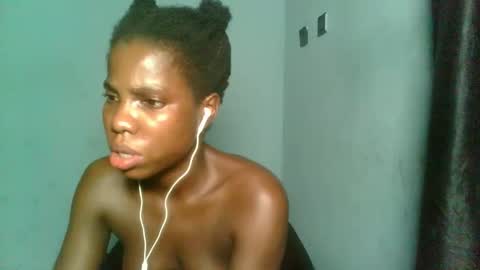 Snapshot of slimzyxdoll chatting on October 5, 2025, 4:33 am slimzyxdoll online show from October 5, 2025, 4:33 am