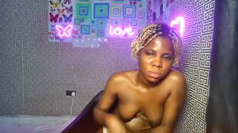 Snapshot of slimzyxdoll chatting on June 11, 2026, 12:32 am slimzyxdoll online show from June 11, 2026, 12:32 am