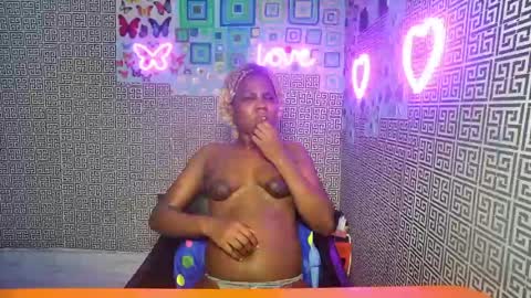 Snapshot of slimzyxdoll chatting on June 22, 2026, 12:45 am slimzyxdoll online show from June 22, 2026, 12:45 am