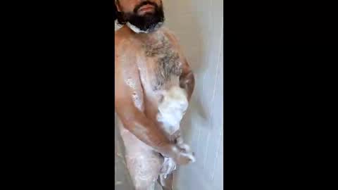 slipy050912848 online show from April 1, 2026, 12:50 pm