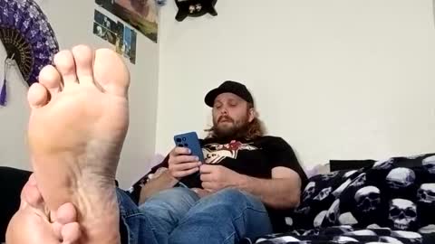 Mr King Feet 69 online show from May 23, 2026, 7:40 pm