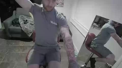 Snapshot of slomoblendz chatting on March 12, 2025, 1:51 pm slomoblendz online show from March 12, 2025, 1:51 pm