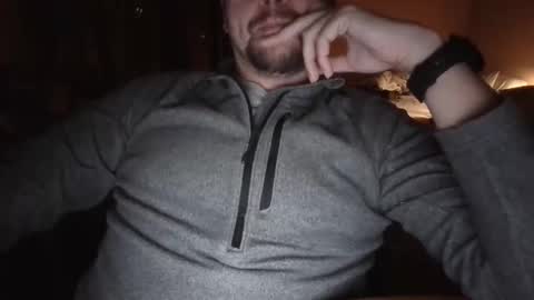 Snapshot of slonny111 chatting on December 19, 2025, 1:01 am Stan111 online show from December 19, 2025, 1:01 am