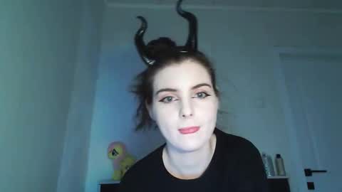 sloomonata online show from November 2, 2025, 3:42 am