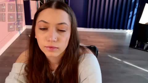 Emilia online show from May 2, 2026, 12:32 pm