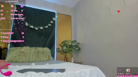 Snapshot of slut_milf4u chatting on December 14, 2024, 3:04 pm Paola online show from December 14, 2024, 3:04 pm