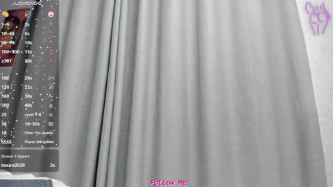 Snapshot of slut_milf4u chatting on January 19, 2025, 1:22 pm Paola online show from January 19, 2025, 1:22 pm