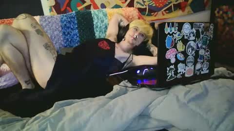 slutcrust online show from September 14, 2025, 9:58 pm