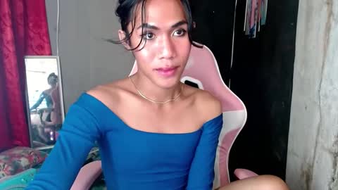 Snapshot of slutqueen_raz chatting on December 8, 2024, 5:01 pm Raz online show from December 8, 2024, 5:01 pm