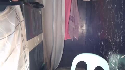 Snapshot of slutqueen_raz chatting on January 2, 2025, 1:30 pm Raz online show from January 2, 2025, 1:30 pm