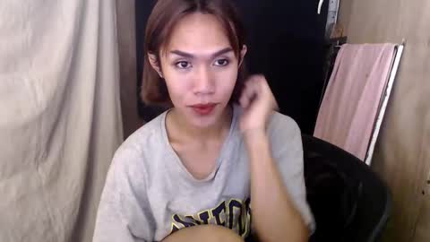 Snapshot of slutqueen_raz chatting on September 17, 2025, 3:35 pm Raz online show from September 17, 2025, 3:35 pm