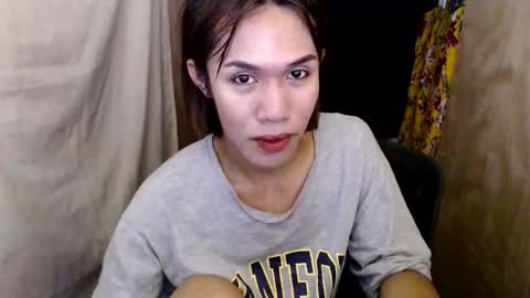 Snapshot of slutqueen_raz chatting on September 28, 2025, 2:06 am Raz online show from September 28, 2025, 2:06 am