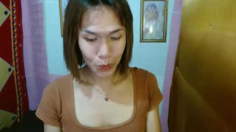 Snapshot of slutqueen_raz chatting on October 29, 2025, 2:58 am Raz online show from October 29, 2025, 2:58 am