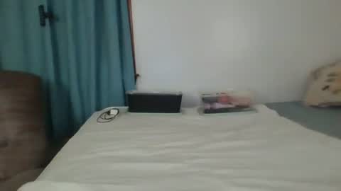 Snapshot of sluttamer72 chatting on March 26, 2026, 1:44 am Jade and Thomas online show from March 26, 2026, 1:44 am