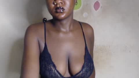 sluttx_choco online show from June 7, 2026, 8:01 pm